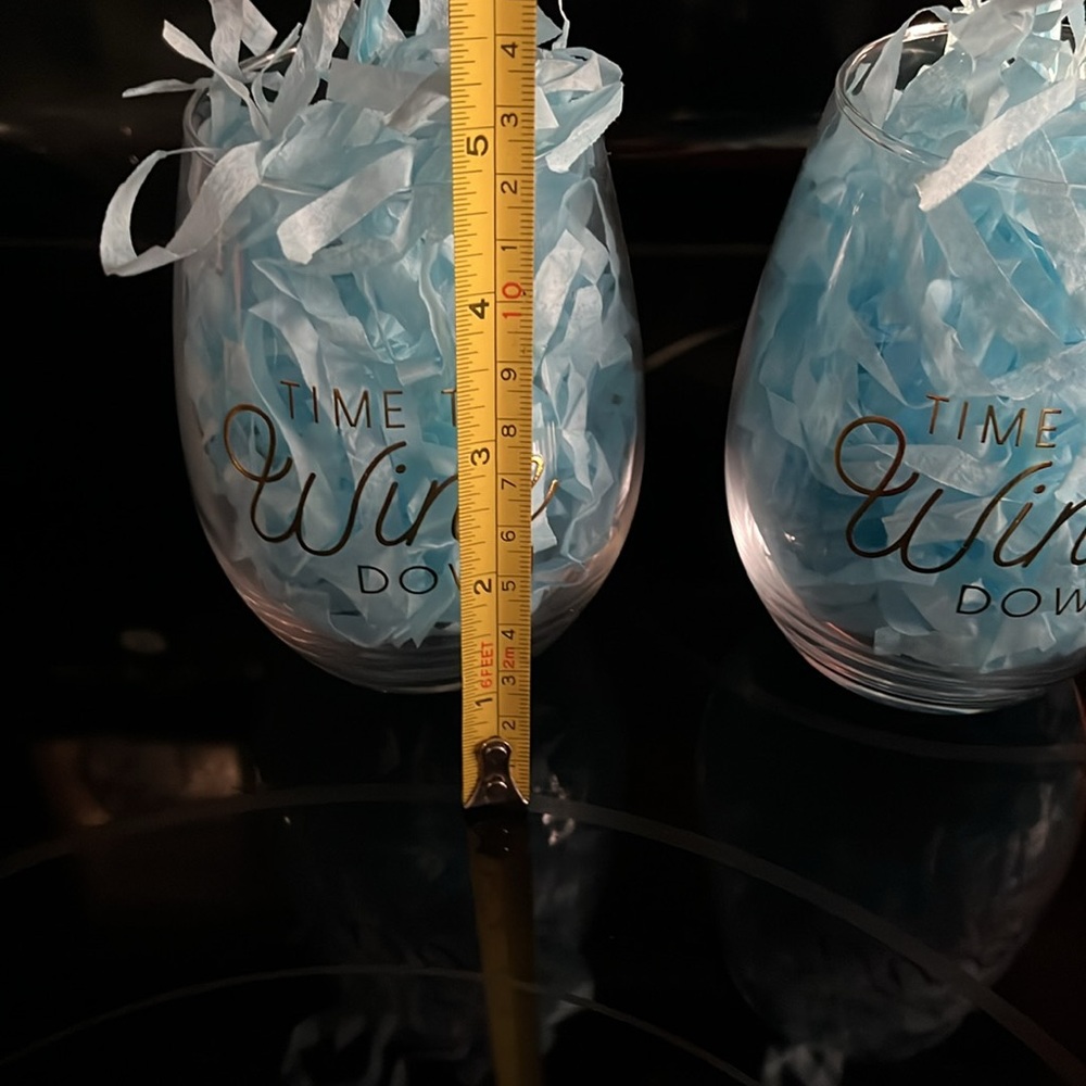 Set of 2 Wine Glasses - Picture 3 of 4